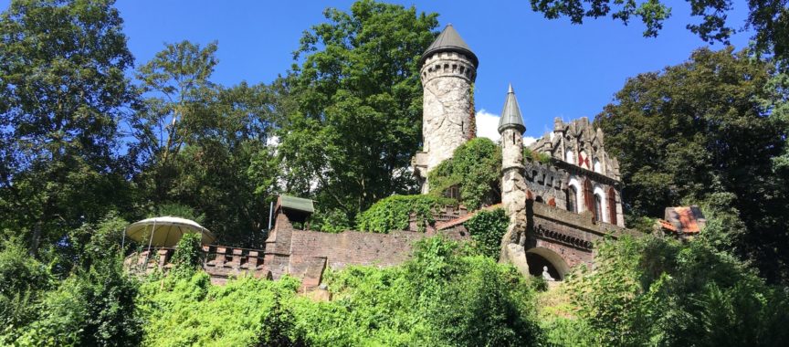 Burg Henneberg in Poppenbüttel