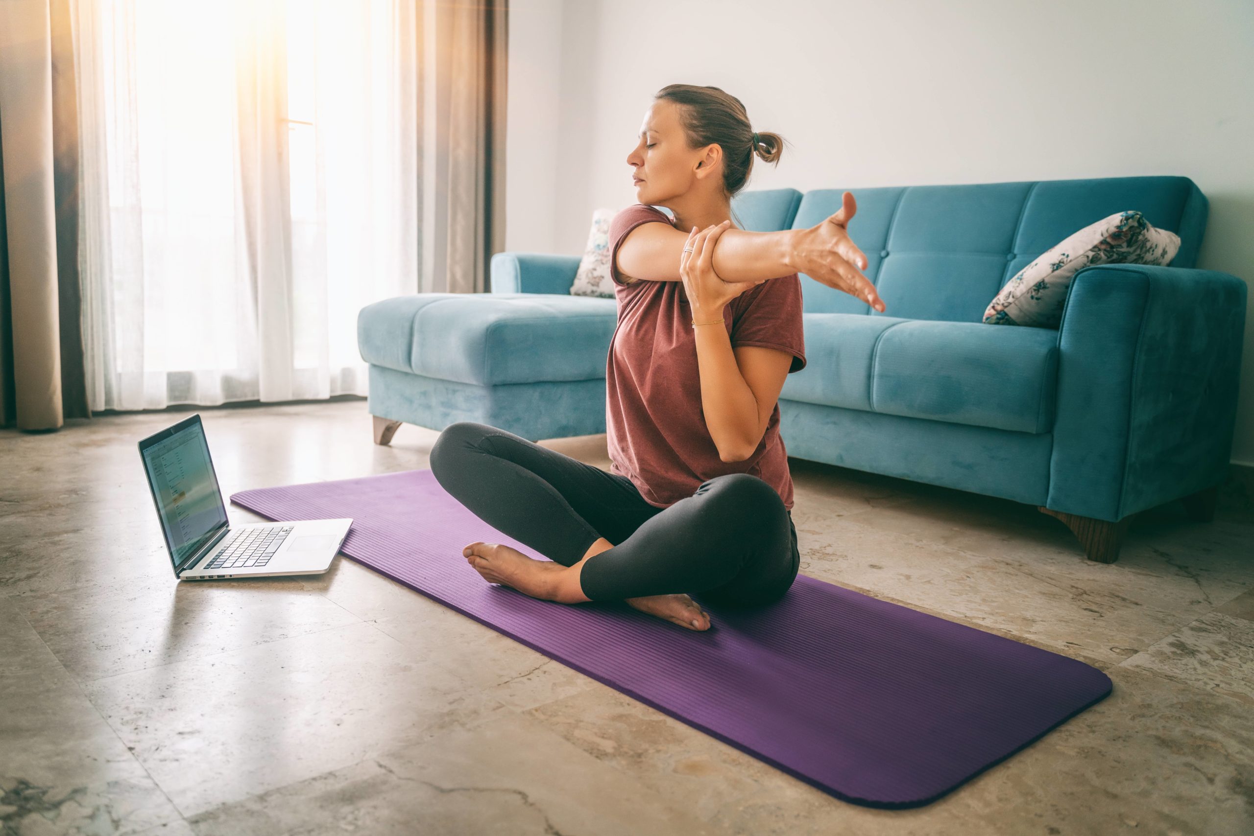 Online Pilates in der Mittagspause