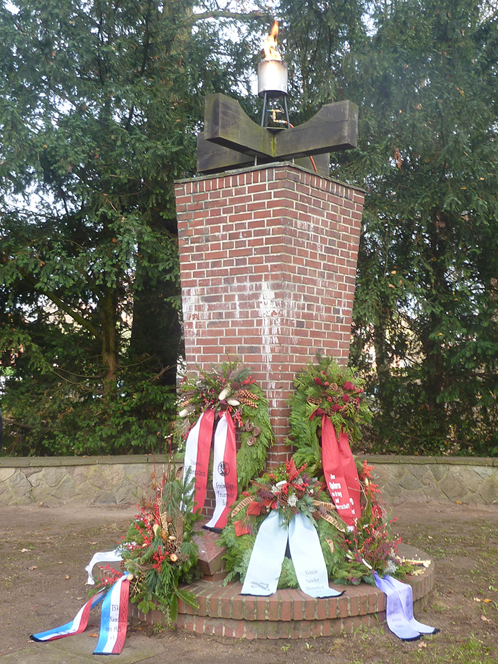 Sasel: Volkstrauertag Friedensgottesdienst und Gedenken